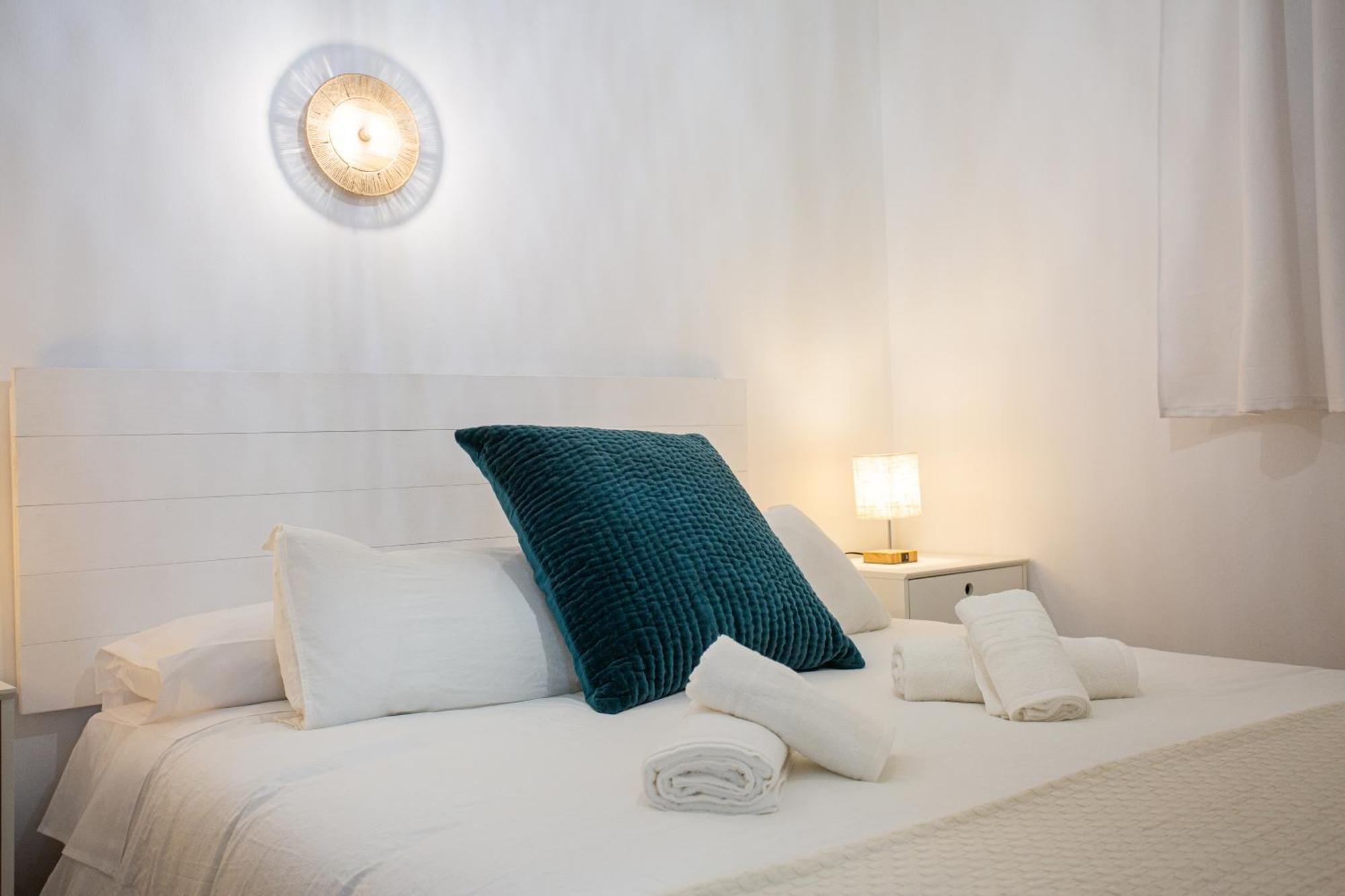 Wish Suite Conde De Sevilla Екстериор снимка