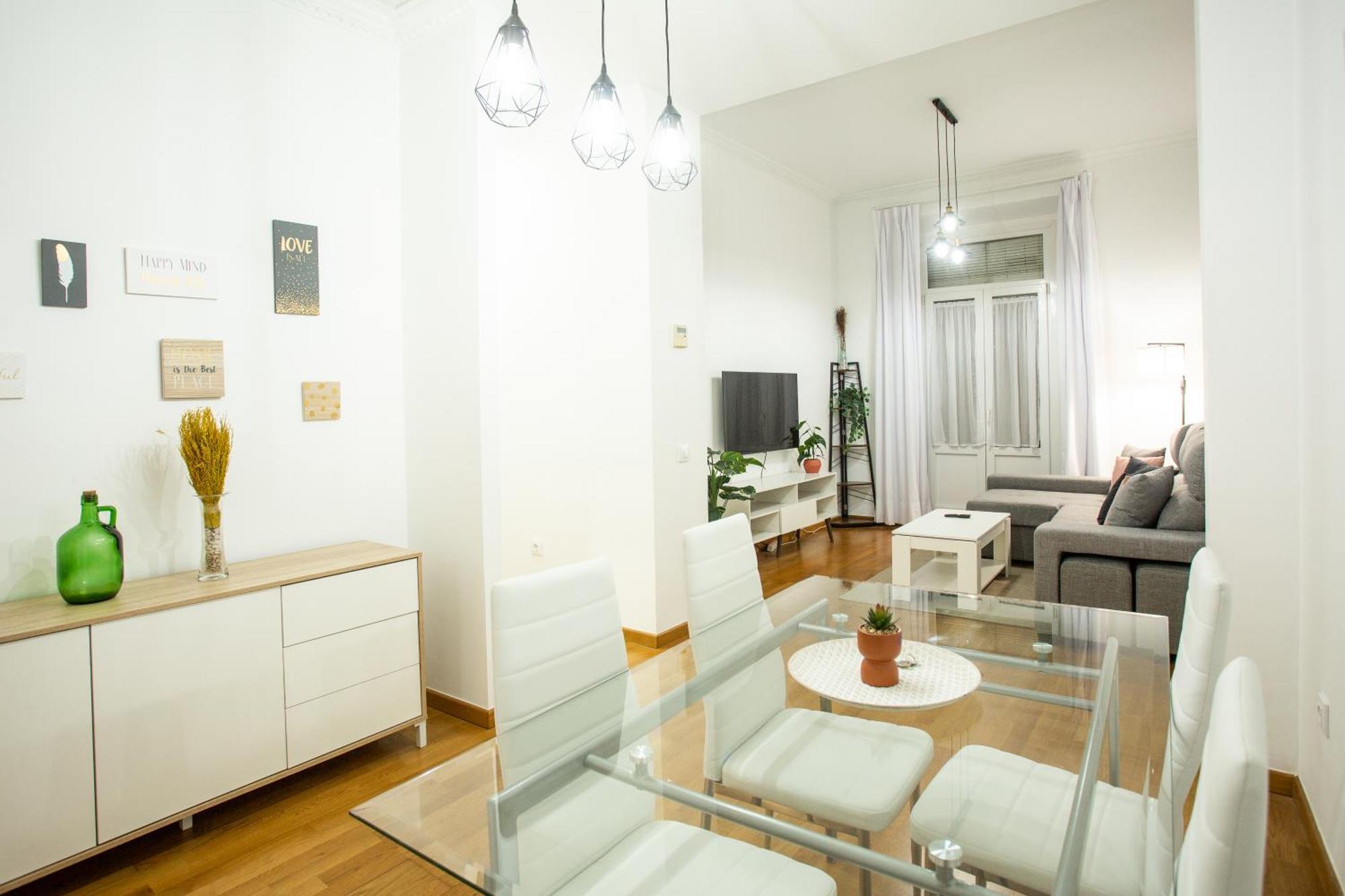 Wish Suite Conde De Sevilla Екстериор снимка