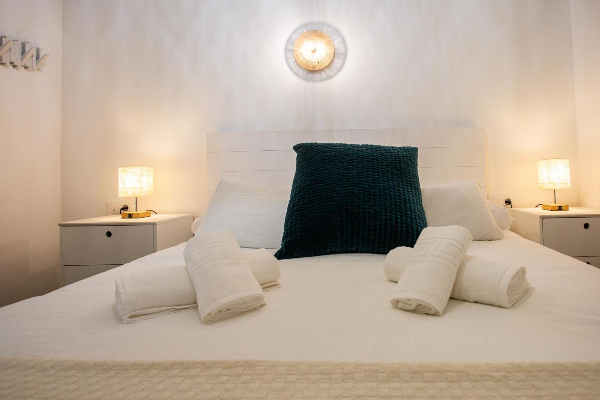 Wish Suite Conde De Sevilla Екстериор снимка